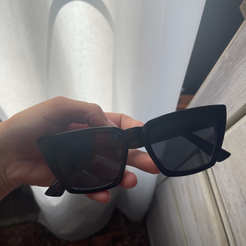 black sunglasses